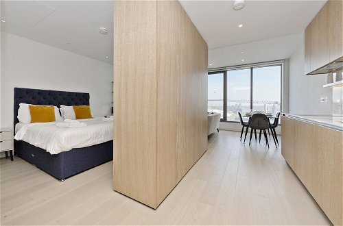 Foto 7 - Luxury Waterfront Studio in Canary Wharf by Underthedoormat