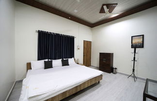 Photo 2 - Coast house private villa Mandwa Alibaug