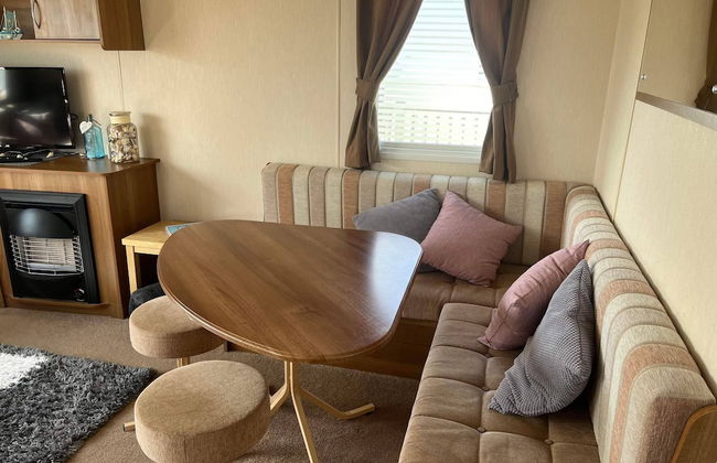 Super 3 Bedroom Pet Friendly Caravan With Decking - Foto 8