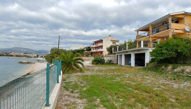 Foto 1 - A5 Beachfront apt With a Balcony and sea View