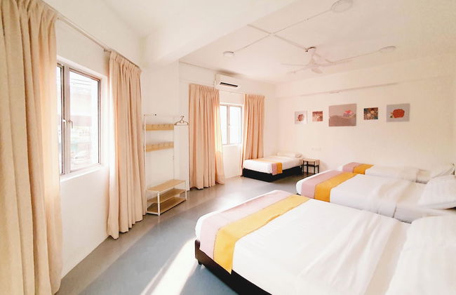 Cloth Art Homestay near Jonker&Pahlawan - Photo 6