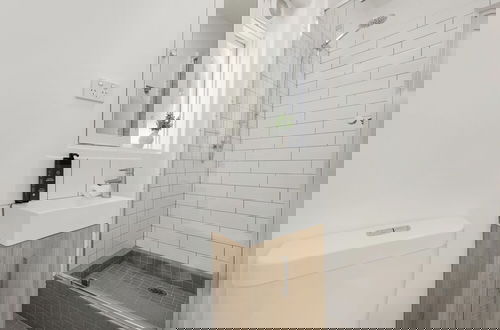 Foto 8 - Windsor Apartments by Urban Rest