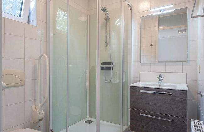 Restyled House with 5 Bathrooms near Vrachelse Heide - Foto 9