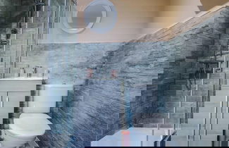 Photo 24 - One-bedroom by Media City UK by Belvilla