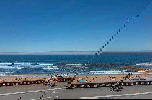 Foto 14 - Liiiving in Porto Luxury Beachfront Apartment III