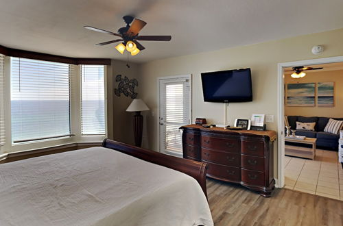 Photo 2 - Emerald Beach by Southern Vacation Rentals