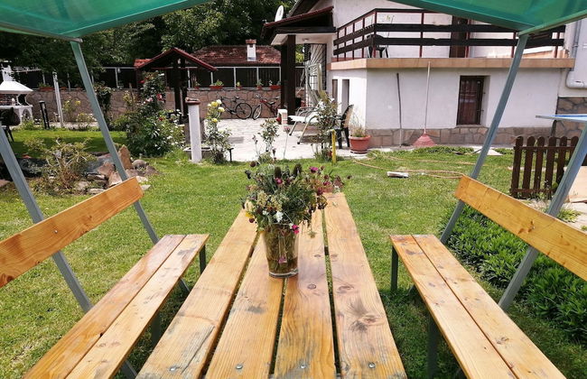 Three Bedroom House With Garden Only 10 km From Veliko Tarnovo - Foto 19
