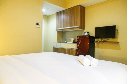 Photo 4 - Pool View Studio Ara Residance Apartement Near Gading Serpong