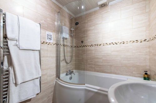 Photo 13 - Call Lane, Central Leeds - Wonderful 2-bedroom, Pet friendly, in the City Centre