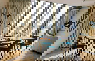 Foto 30 - Sonder by Marriott Bonvoy JBR The Walk Apartments