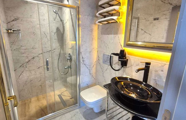 Taksim La Marino Hotel - Photo 44