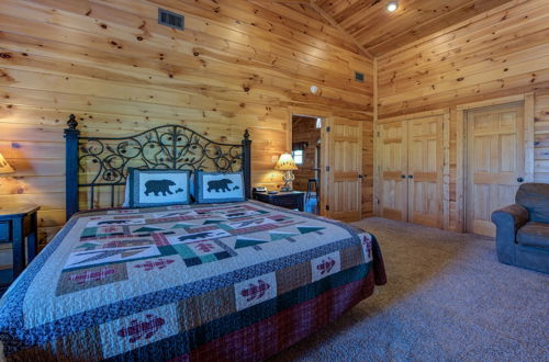Photo 2 - Mountain View Lodge