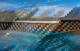 Photo 2 - Mountain View Lodge