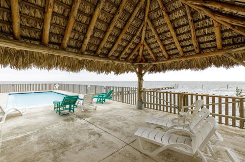 Photo 4 - Keeper Red - Bay Views With Private Boat Dock