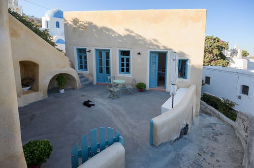 Photo 28 - Santorinio Yellow House