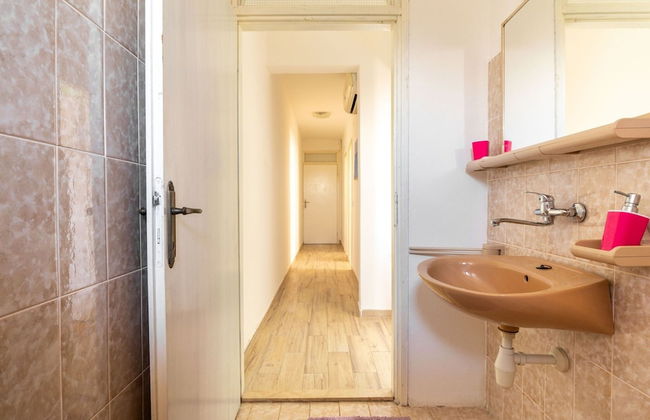 Simplistic Apartment in Rogoznica near Sea Beach - Foto 22