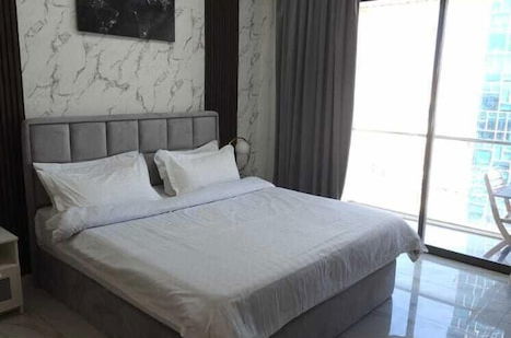 Photo 11 - Luxury Furnished Apartment - Damac Tower