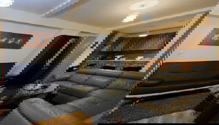 Foto 1 - Swanky Apartment
