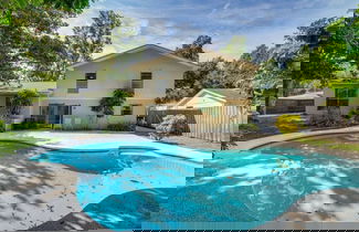 Photo 1 - Pool Spacious Central Home 7mile to Beach