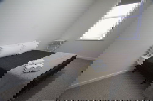 Photo 5 - Seafield Tower Glenelg Apartment no 6