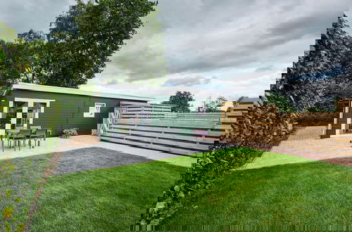 Foto 13 - Cozy Holiday Home in a Lovely Environment