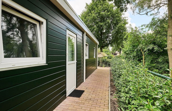 Stay at This Beautiful Accommodation in De Kiel - Foto 12