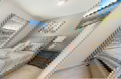 Foto 13 - Luxury 5bdr House w Pool - 8863