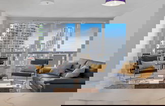 Foto 1 - Chic Bayfront Condo With Stunning View