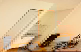 Foto 3 - Appealing Apartment in Vezac With Swimming Pool