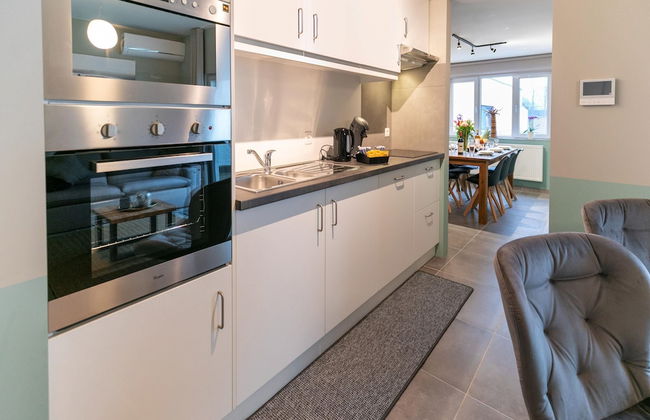 Duplex Apartment in the Shopping Street of Maasmechelen - Foto 23