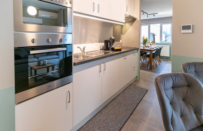 Duplex Apartment in the Shopping Street of Maasmechelen - Foto 24