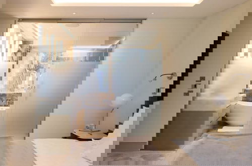 Foto 28 - The Knightsbridge Wonder - Modern Two Bedroom House With Parking