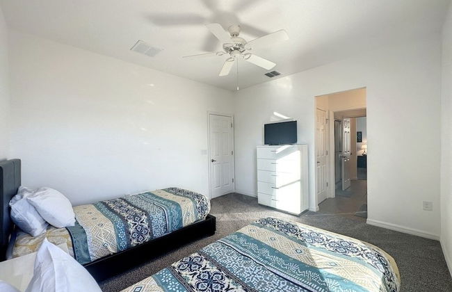 5 Bed South Facing Pool Close To Disney 5 Bedroom Villa by RedAwning - Foto 8