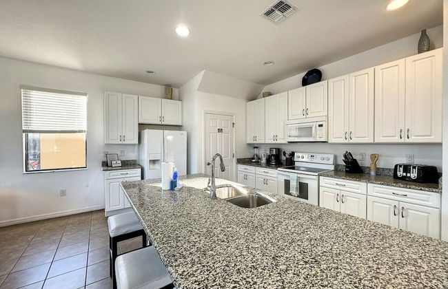 5 Bed South Facing Pool Close To Disney 5 Bedroom Villa by RedAwning - Foto 14
