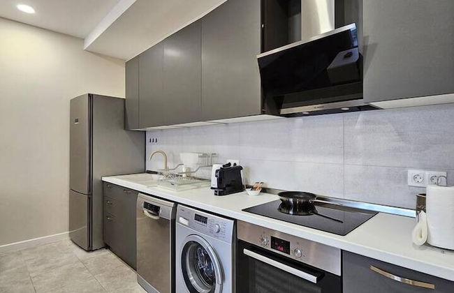 Tbilisi Gardens One Bedroom With Pool - Photo 5