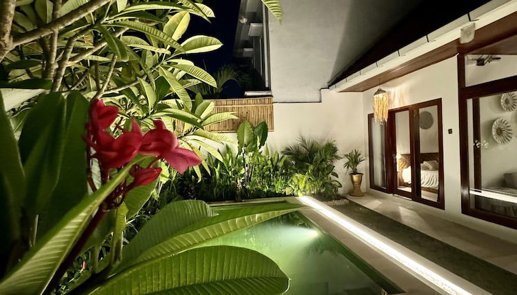 Foto 1 - Lovely 2 Bedroom Villa 1 Minute From Munggu Beach