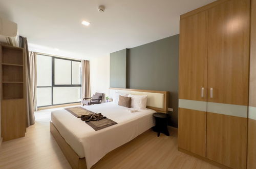 Photo 11 - Ramada by Wyndham Bangkok Ten Ekamai Residences