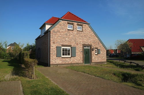 Photo 22 - Comfy Farmhouse Villa in Limburg With Garden