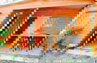 Foto 1 - Wooden Chalet with Terrace near Sea