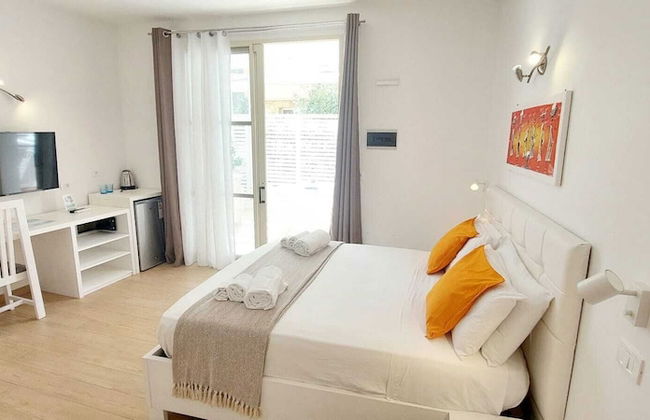 Branco Suites - Photo 17