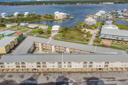 Photo 36 - Splendid Condo Walk to Beach Outdoor Pool