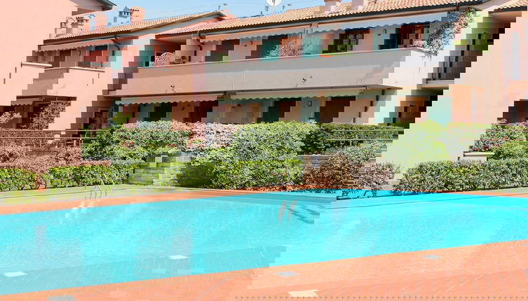 Foto 1 - Residence and Quiet Residence With Pool, Near the Lake