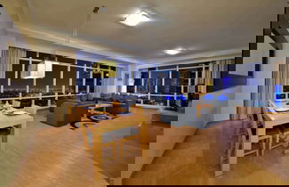 Photo 18 - Oaks Liwa Heights Suites