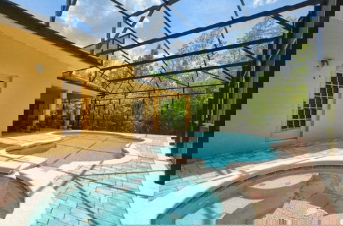 Foto 1 - Private Oasis With Pool & Spa- 3400clr 4 Bedroom Home by RedAwning