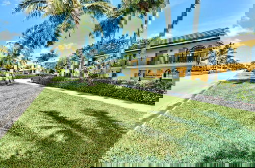 Foto 17 - Le Monaco - Romantic 1 BR Condo Steps from 5th Ave S. Chic Coastal Retreat with King Bed and Beach Access. Perfect Location for Couples Near Dining, Shopping, and Naples Beach