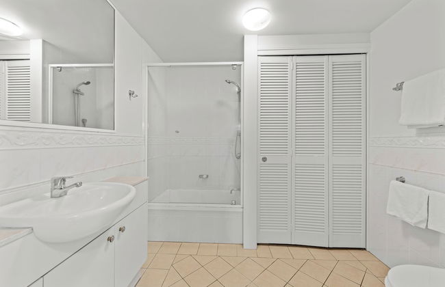 The Oasis Apartments - Photo 35