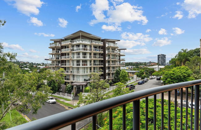 The Oasis Apartments - Photo 57