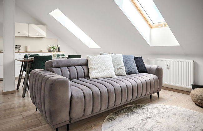 Honest SMICHOV - Foto 53