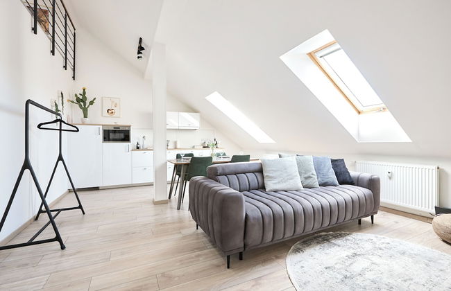 Honest SMICHOV - Foto 54