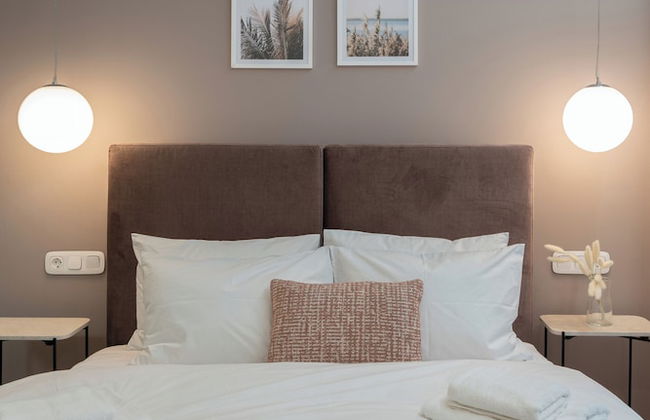 The Edge - Luxury Residences - Photo 23